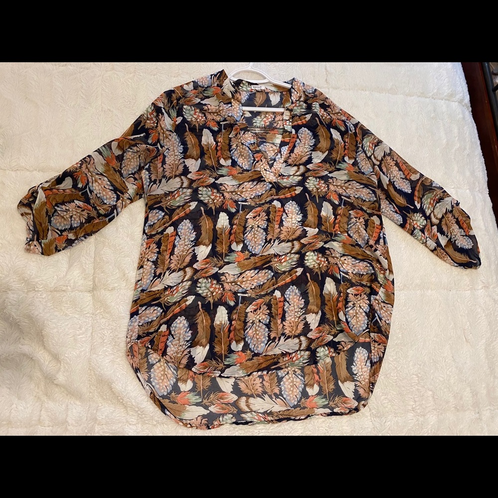 Sheer Blouse with feather design